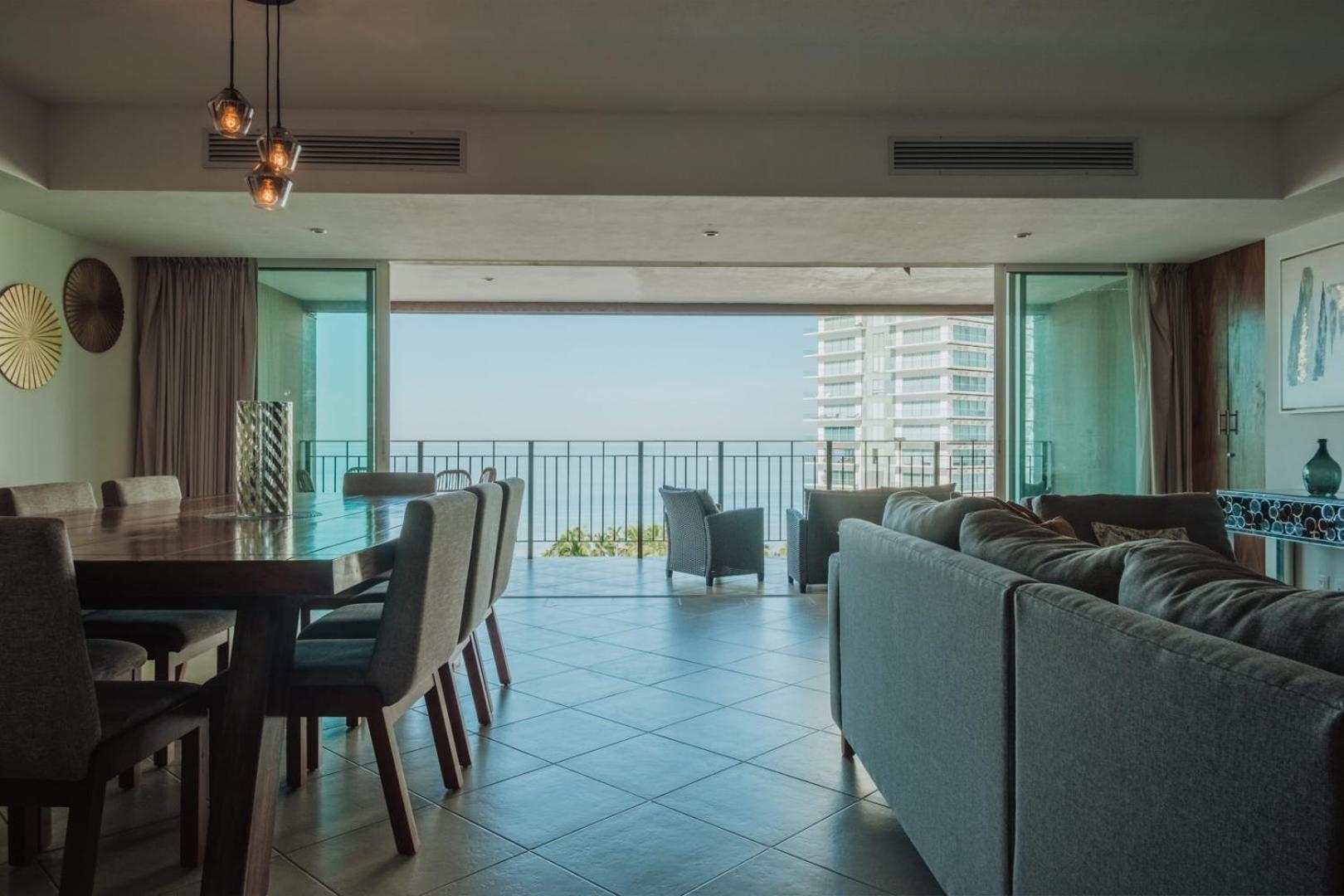 Grand Venetian Beachfront Condos Пуерто-Вальярта Екстер'єр фото